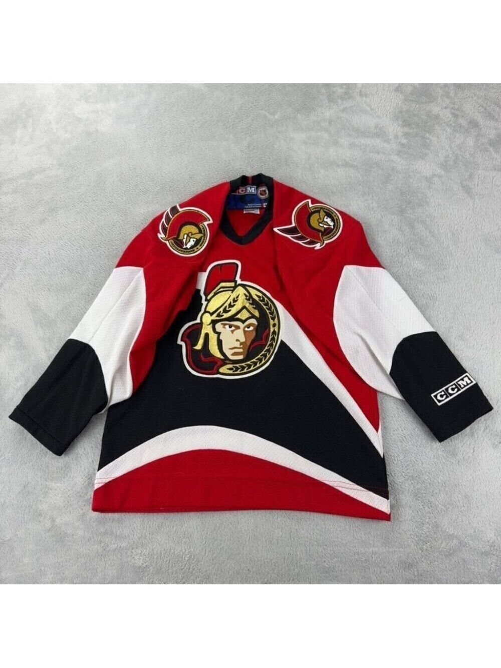Vintage Ottawa Senators Boys Size L/XL CCM Hockey Jersey